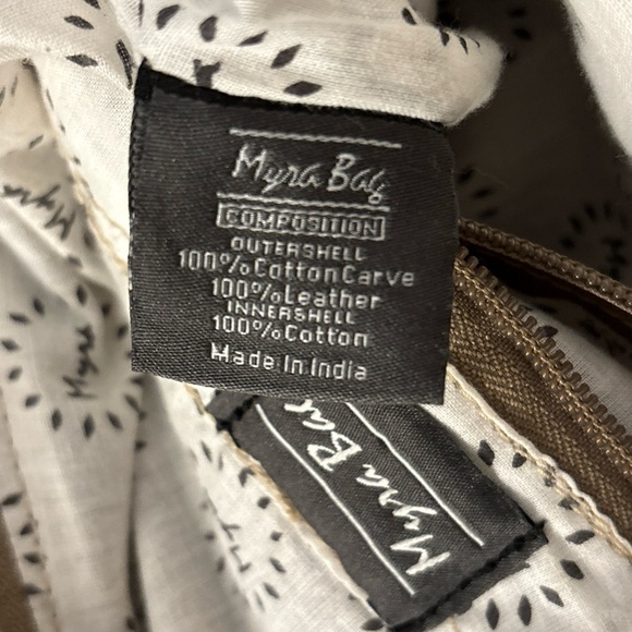 Myra Bag Western leather Crossbody bag, Upcycled Canvas And Cowhide Detail - Picture 6 of 7